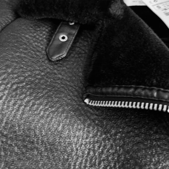 ZARA BLACK FAUX LEATHER SHEARLING FUR DOUBLE FACED BIKER JACKET AVIATOR COAT - Picture 6 of 10